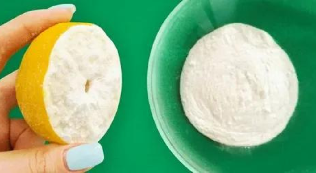 “Not a Prank: Try Dipping Half a Lemon in Baking Soda for Amazing Results!”